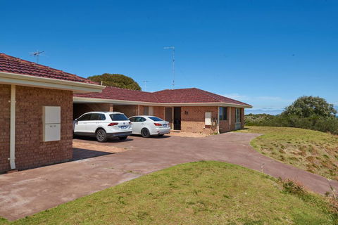 API Preston Beach Front Apartments - Tourism TAS 0