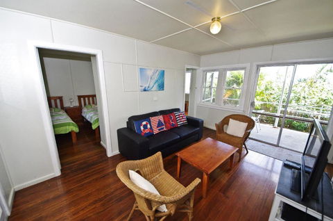 Apollo 2 9 Hodgson Street - Tourism TAS 1