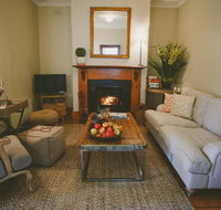 Apple Cottage Orange NSW - Hobart Tourism