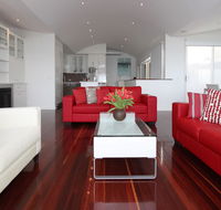 Aqua Luna - Hobart Tourism