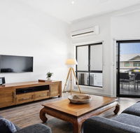 Aqua on Fletcher Street - Hobart Tourism