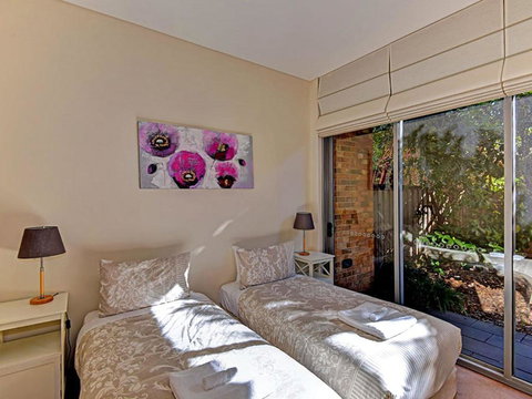 Aqua Viva 2 - Hobart Tourism 3