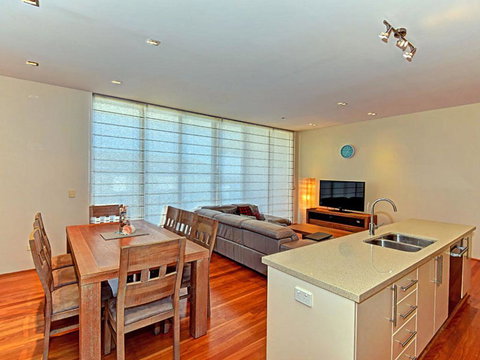 Aqua Viva 2 - Hobart Tourism 1