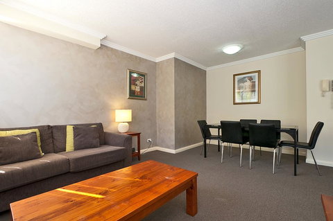 Aqualine Apartments On The Broadwater - Tourism TAS 2