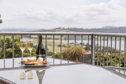 Armalong Winery Chalets - Hobart Tourism 0