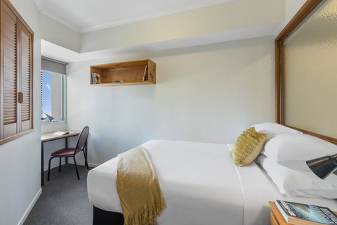 Arrow On Swanston - Tourism TAS 3