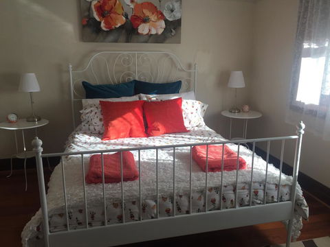 Art Deco Cottage - Hobart Tourism 0