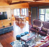 Artee House - A Bright Escape - Tourism TAS
