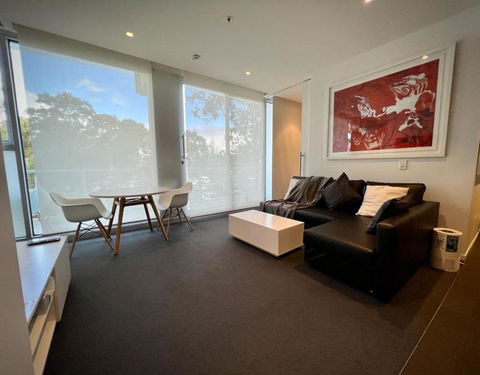 Luxury 2 Bedroom Suite Near Adelaide With A Car Park - Hobart Tourism 1