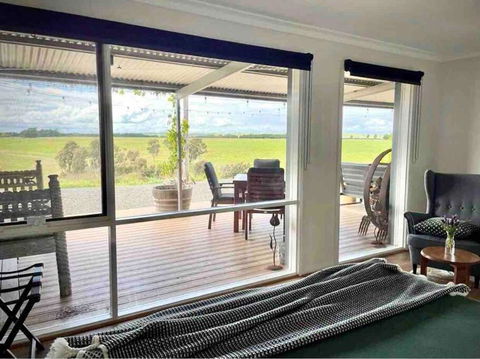 Luxury Barn With Stunning Views - Hobart Tourism 2
