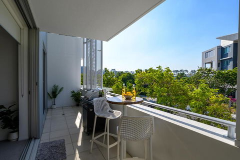Luxury Stays Varsity-Robina-Bond - Hobart Tourism 2