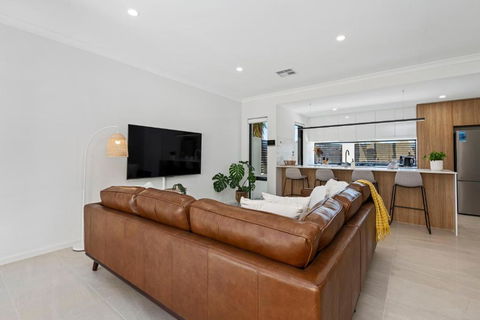 Luxury Urban Retreat - Hobart Tourism 1