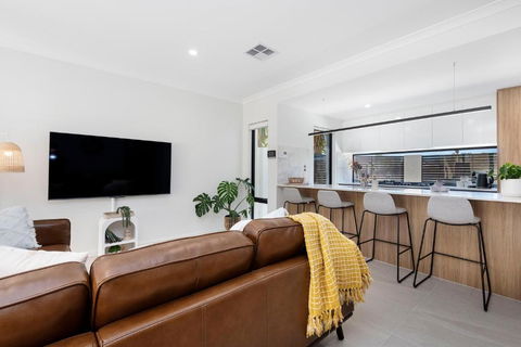 Luxury Urban Retreat - Hobart Tourism 3