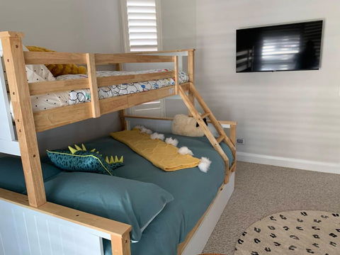 M1 Resort - Tourism TAS 3