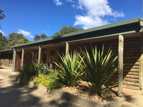 Mallacoota Log Cabins - Hobart Tourism 0