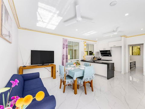 Malls At Doorstep 2-Bed Unit In Heart Of Cannon Hill - Tourism TAS 2