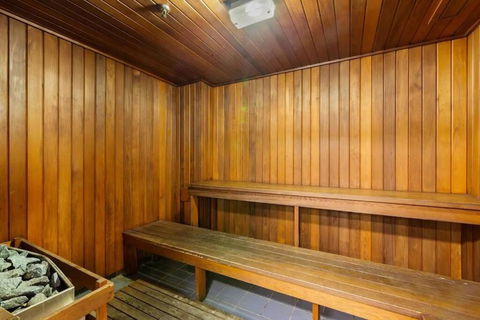 MAN54 -Manly Magic Waterfront Retreat With Gym & Sauna - Tourism TAS 1