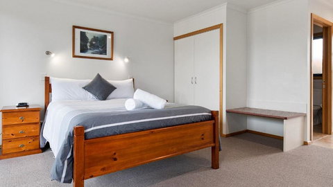 Marsden Court Apartments Now Incorporating Marsden Court And Sharonlee Strahan Villas - Tourism TAS 3