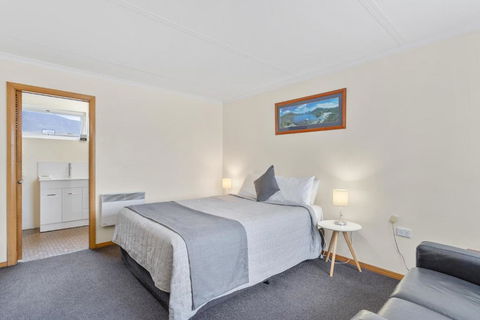 Martin Cash Motel - Hobart Tourism 0