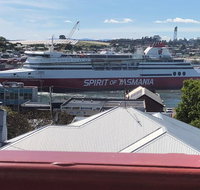 Mersey River Cottage ( cir 1888) Central location with Amazing Ocean and Habour Views. - Tourism TAS