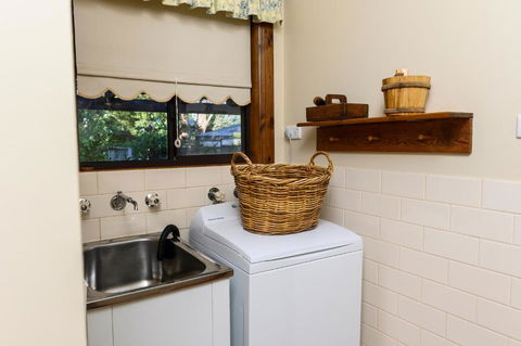 Miriams Cottage - Hobart Tourism 2