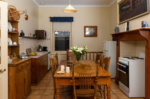 Miriams Cottage - Hobart Tourism 1