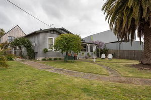Miss Adeline\'s Cottage Tamar Valley, Tasmania