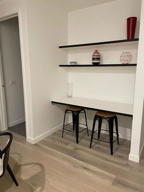 Modern Apartment On Courtney-02594 - Hobart Tourism 2