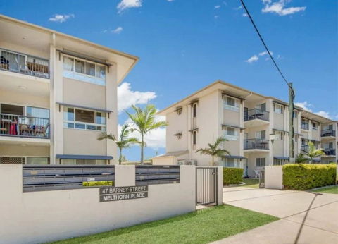 Modern Beach Apartment - Tourism TAS 1