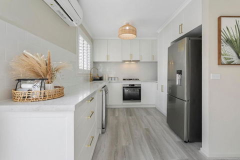 Modern Comfort In Preston - Tourism TAS 3