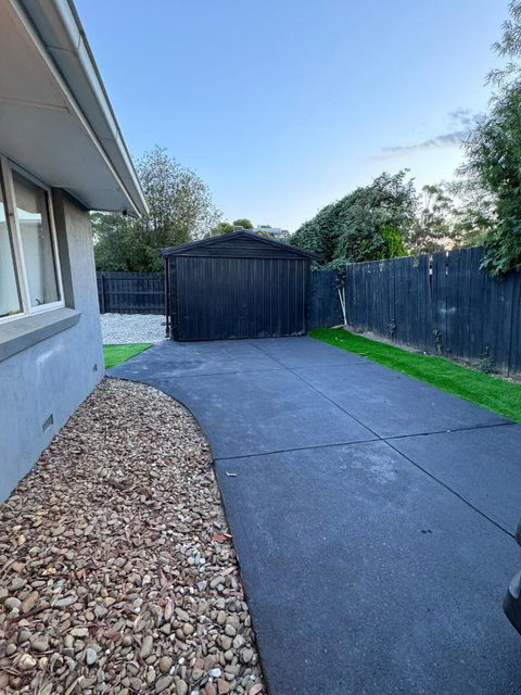 Modern Escape With Open Yard - Tourism TAS 3