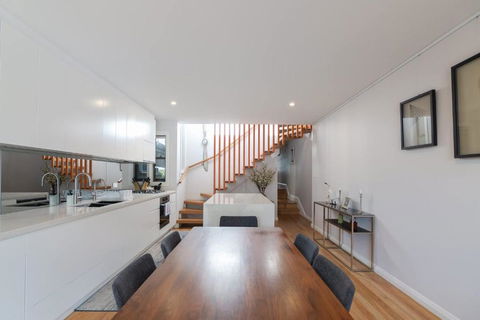 Modern Home In Erskineville W AC And Parking - Tourism TAS 2