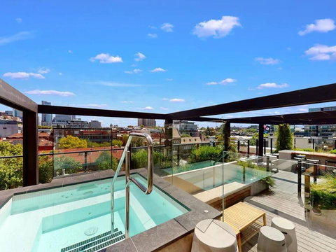 Modern, Luxury Oasis - Tourism TAS 3