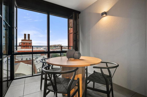 Modern, Luxury Oasis - Tourism TAS 2