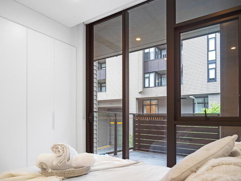 Modern Split Level 2Bed With Pool - Tourism TAS 1