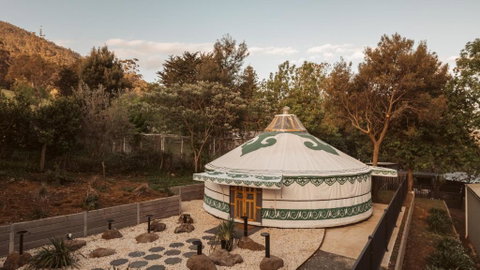 Mongolian Crafted Yurt With Private Spa And Spectacular Views - Tourism TAS 0