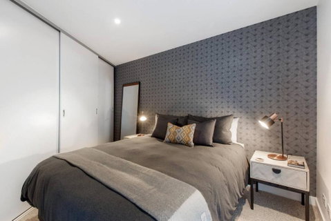 Monochrome And Matte - Sophisticated Loft Living - Tourism TAS 3