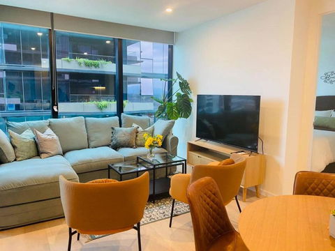 Moody Moon Apartment @ Sky Garden - Glen Waverley - Hobart Tourism 2