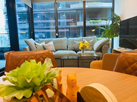 Moody Moon Apartment @ Sky Garden - Glen Waverley - Hobart Tourism 0