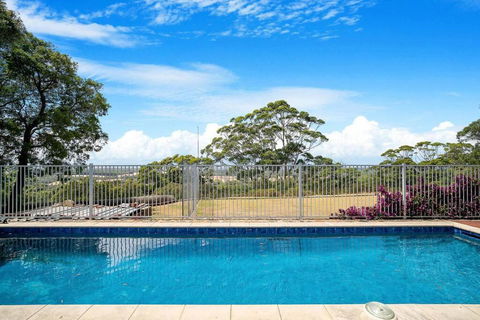 Moondyne Estate Exclusive & Pet Friendly Hilltop Retreat - Hobart Tourism 0