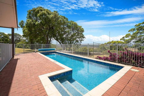 Moondyne Estate Exclusive & Pet Friendly Hilltop Retreat - Hobart Tourism 1