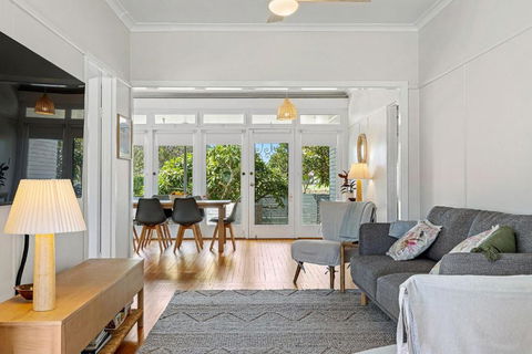 Narooma Lighthouse Cottage - 74 Princes Highway Narooma - Tourism TAS 0