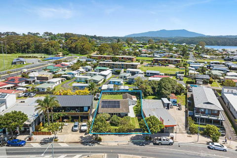 Narooma Lighthouse Cottage - 74 Princes Highway Narooma - Tourism TAS 1