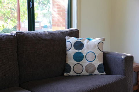 Mount Waverley Townhouses - Hobart Tourism 1