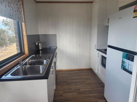 Mount Rumney Escapes - 5 Seaview Kangaroo House - Tourism TAS 1