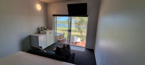 Narangba Motel (formerly Brisbane North B&B And Winery) - Tourism TAS 2