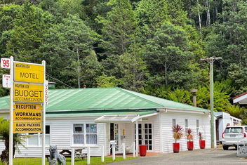 Mountain View Motel with Hobart Tourism