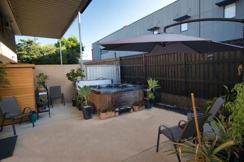 Mount Gravatt Guesthouse - Tourism TAS 2
