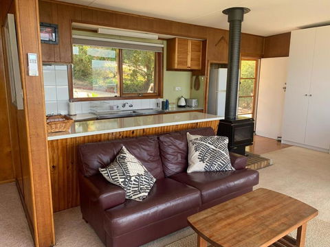 Muggins Rustic Paradise - Hobart Tourism 2