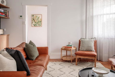 Mulgrave Street Cottage- Renovated Comfort - Tourism TAS 2